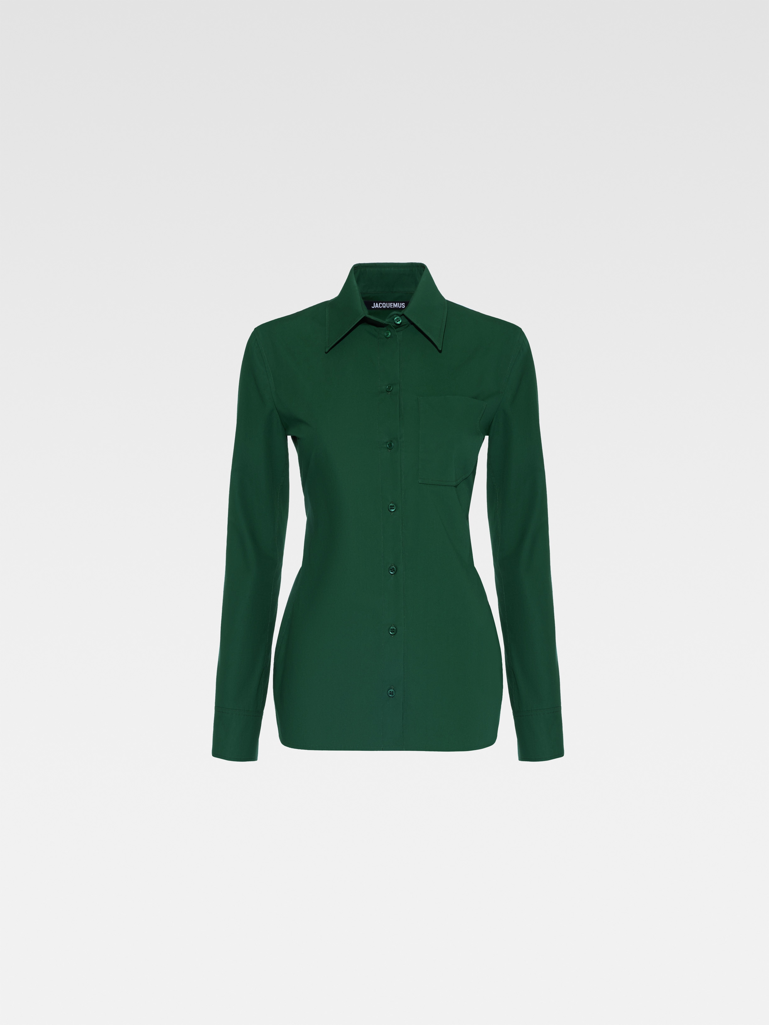 LA CHEMISE DE COSTUME