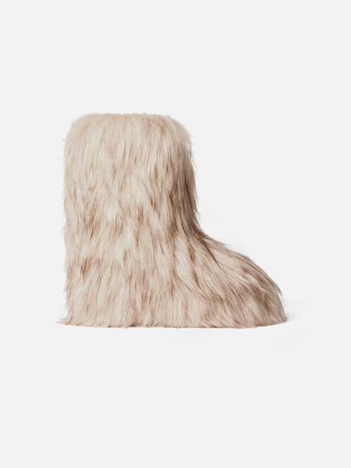 Jacquemus YetiミッドMoon Boot