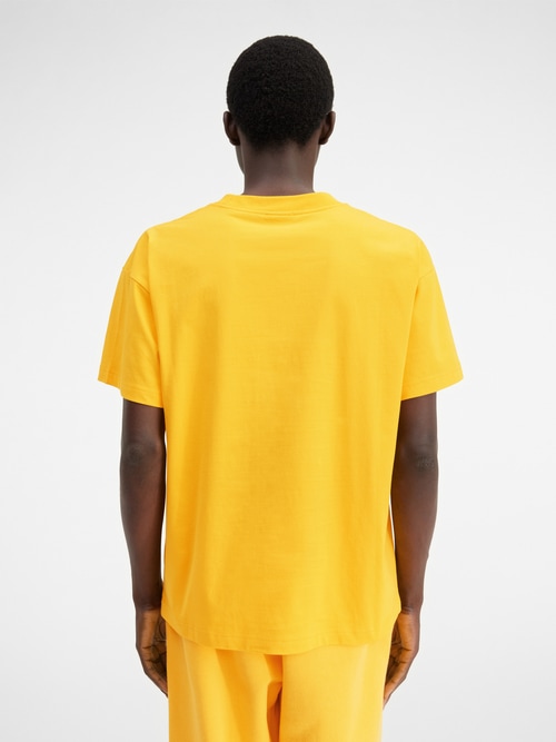 The Jacquemus t-shirt