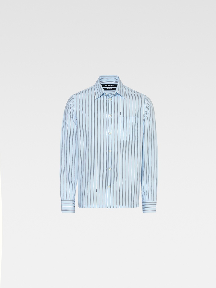 LA CHEMISE DE COSTUME