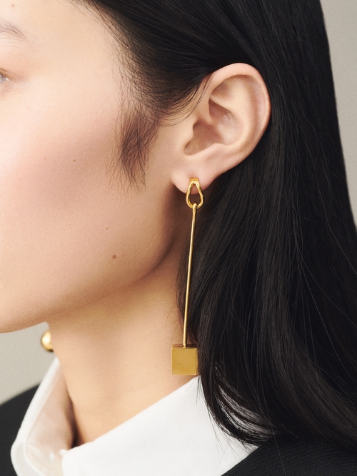 The Nodo earrings