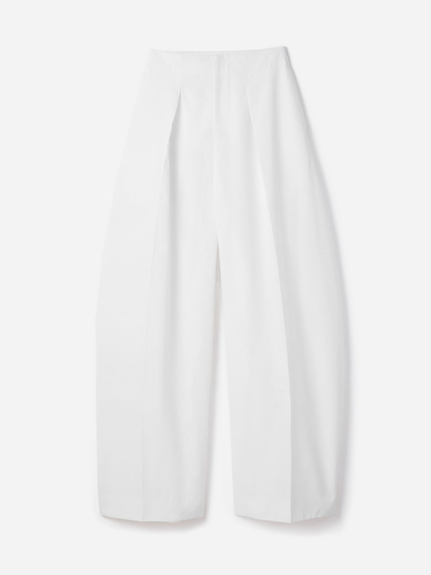 The Ovalo fluid pants by Jacquemus