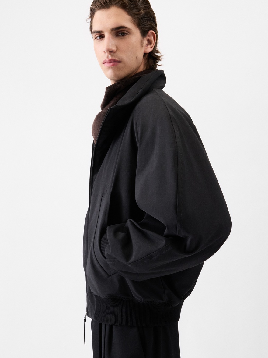 Aero ボンバージャケット by JACQUEMUS | Official website