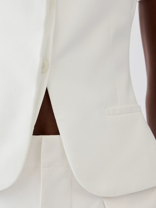 The Ovalo short-sleeve jacket