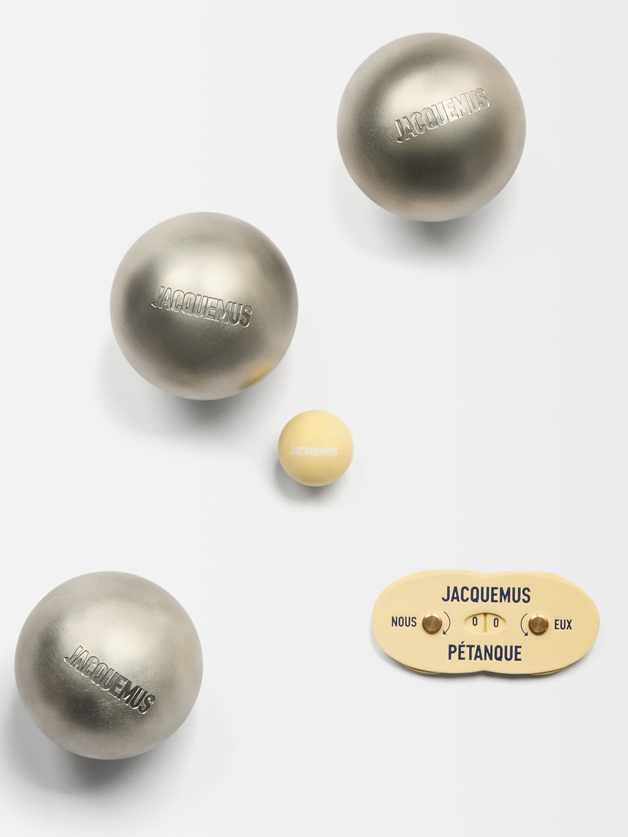 LE SET DE PÉTANQUE
