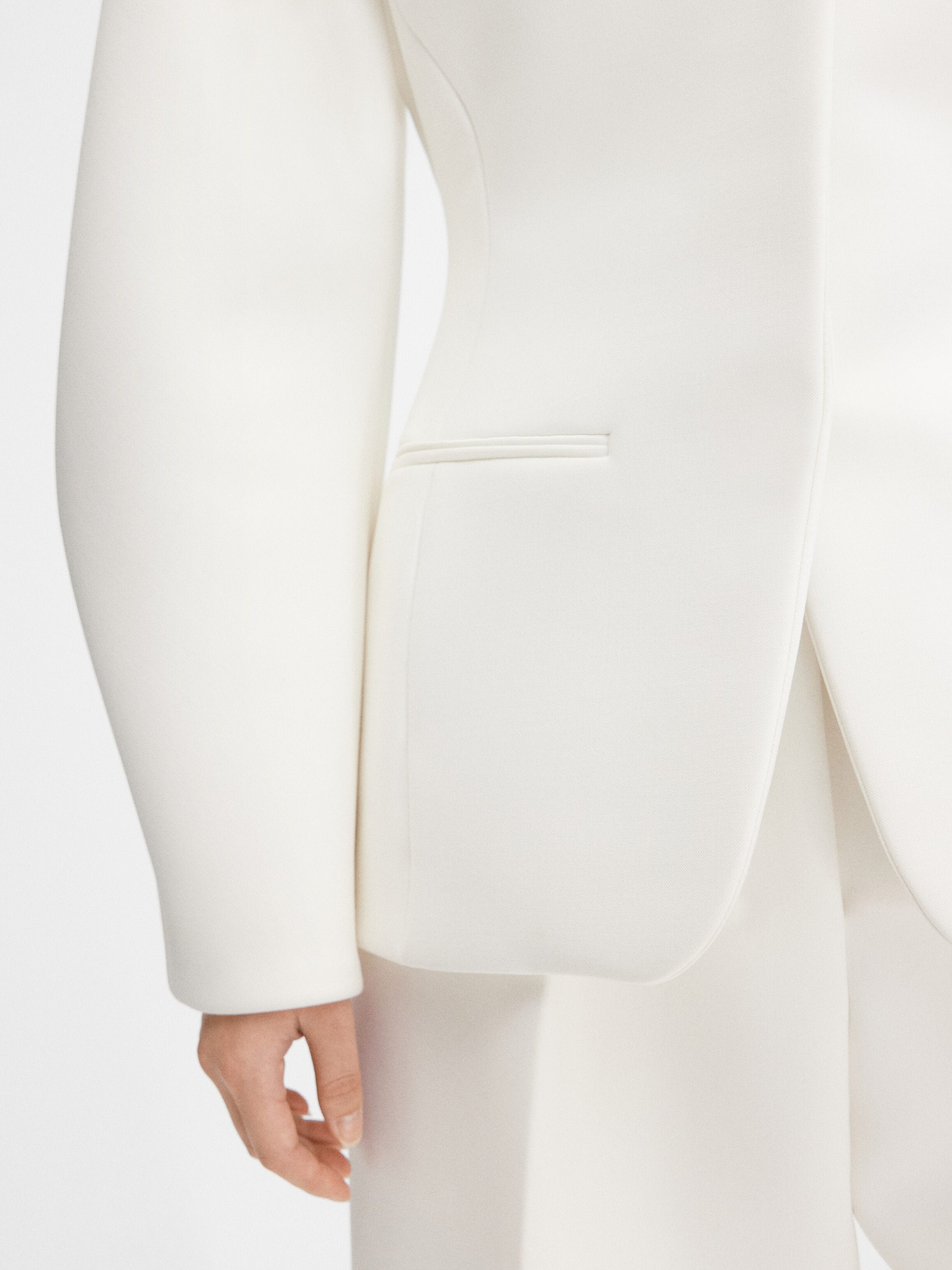 The Ovalo jacket by JACQUEMUS | Official website