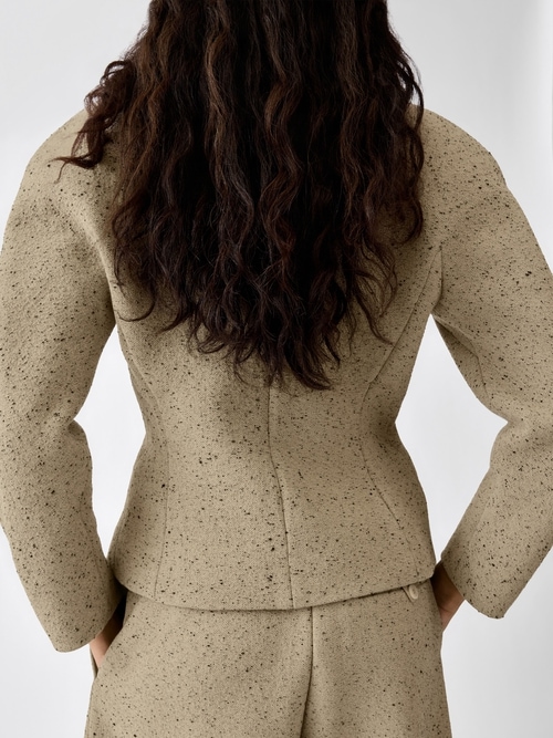 The mini Ovalo jacket