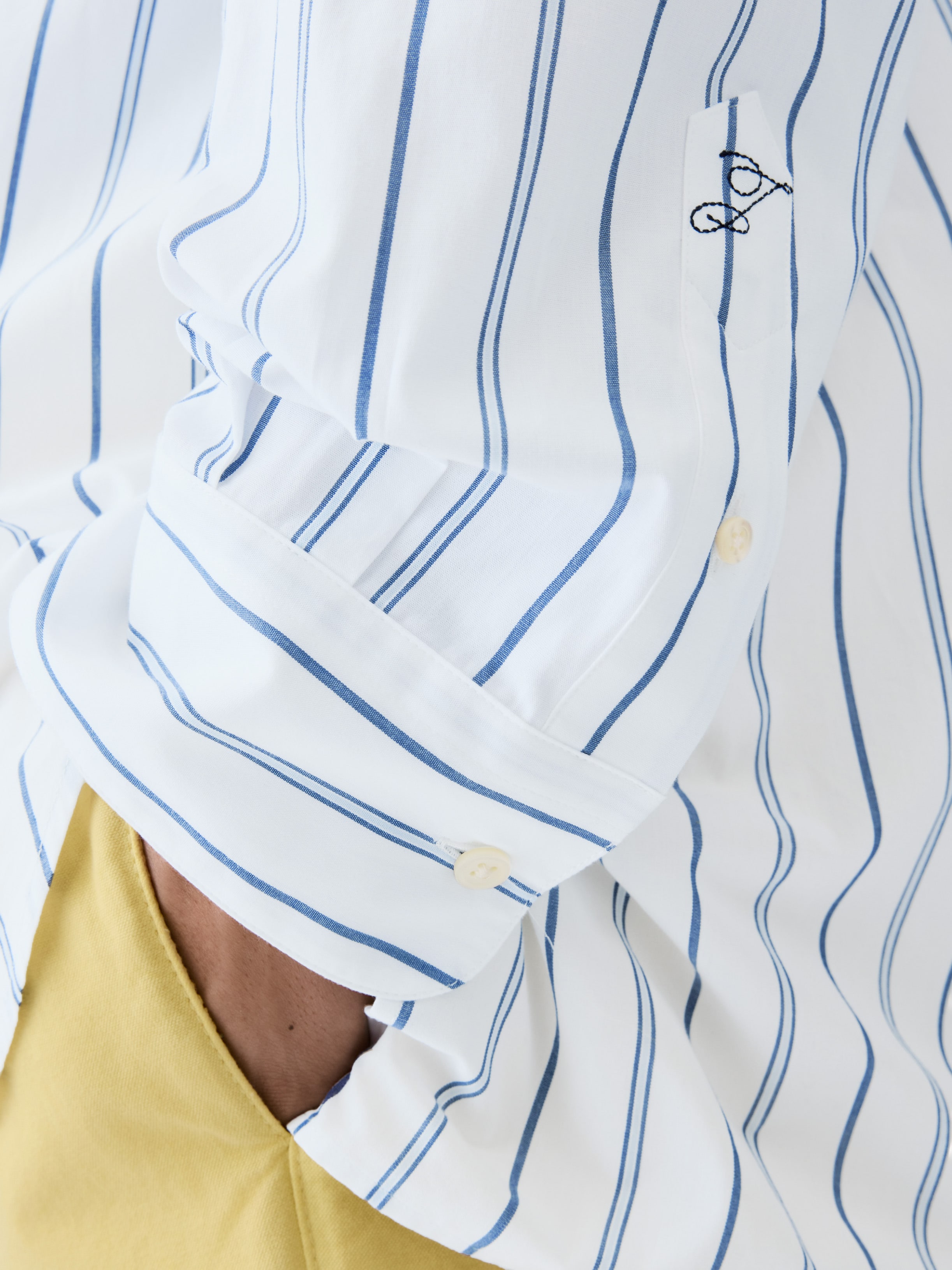 LA CHEMISE PISCO