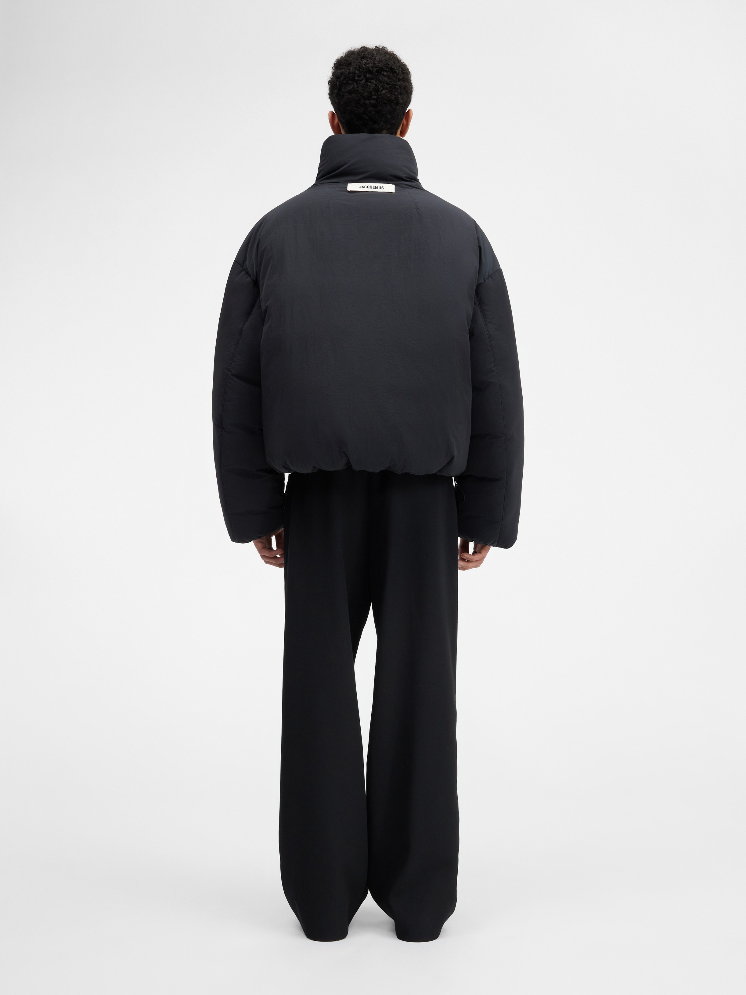 La doudoune Cocon black - LE CHOUCHOU | JACQUEMUS Official Website