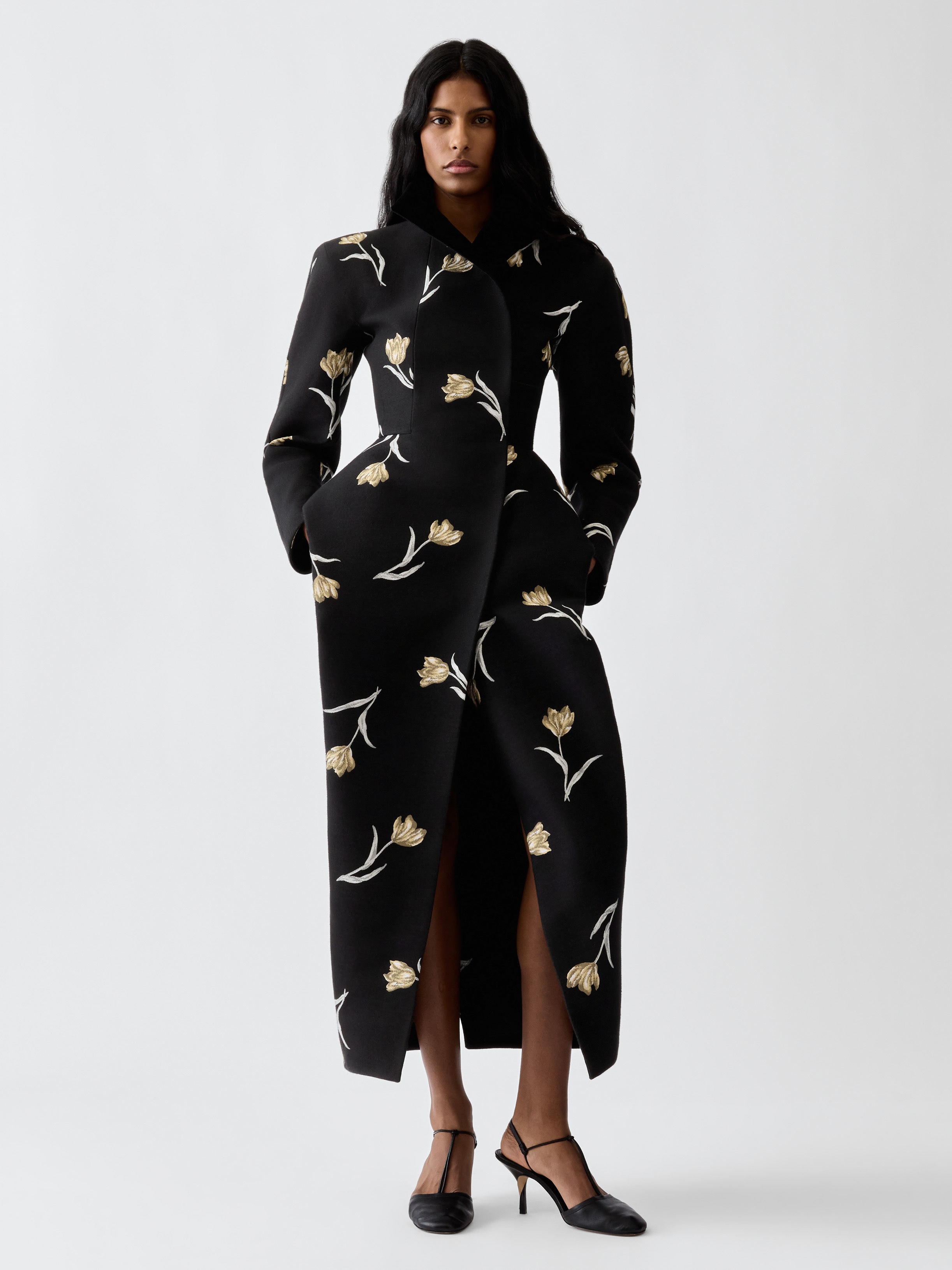 LE MANTEAU TULIPE
