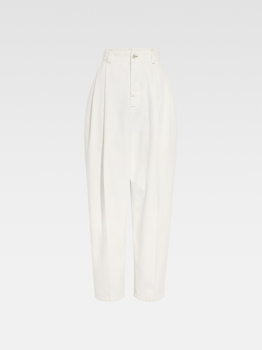 LE DE-N&Icirc;MES CURZIO