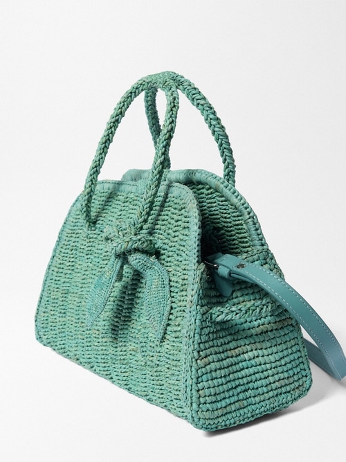 The small raffia Turismo