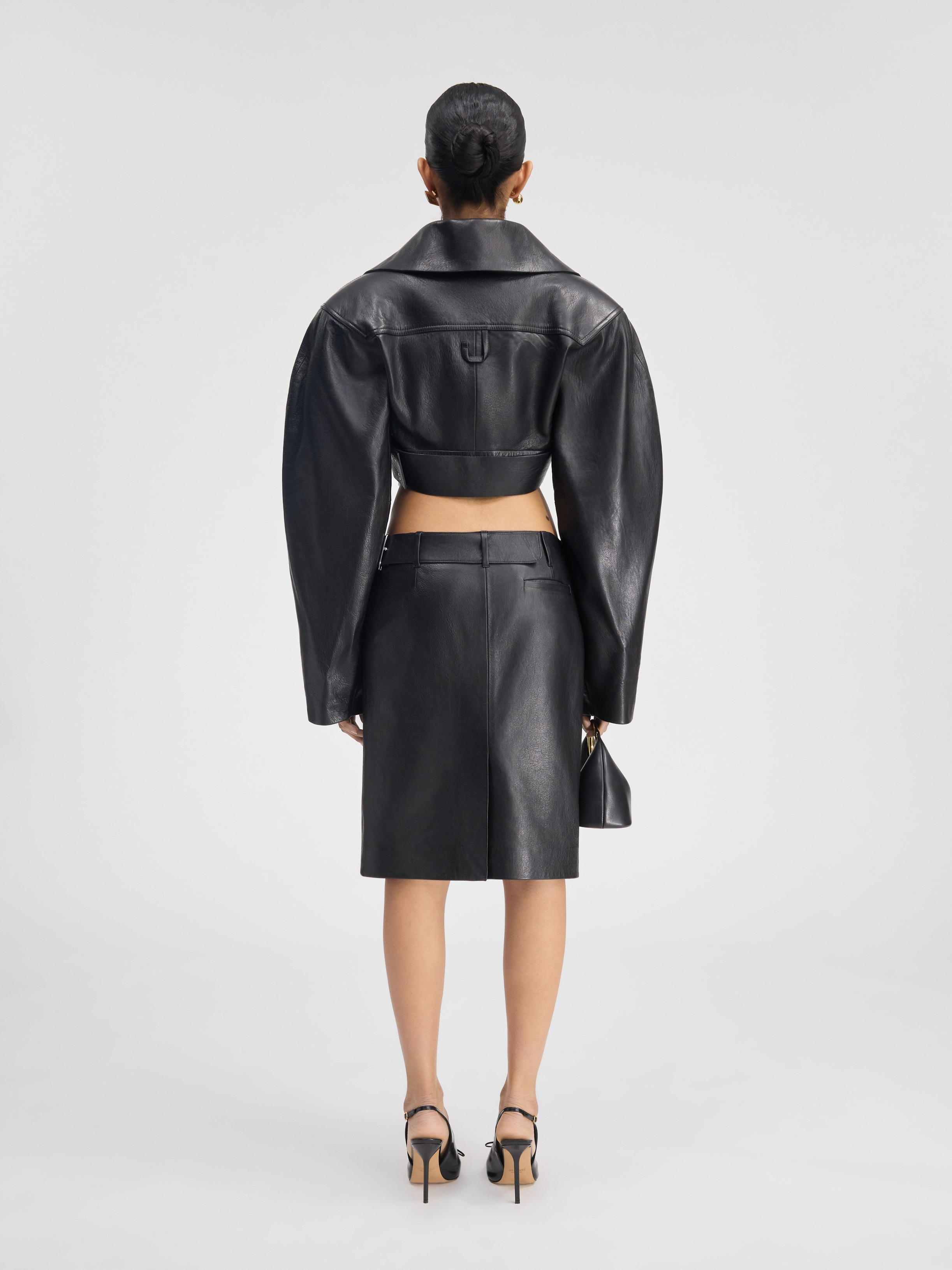 LA VESTE OBRA CUIR