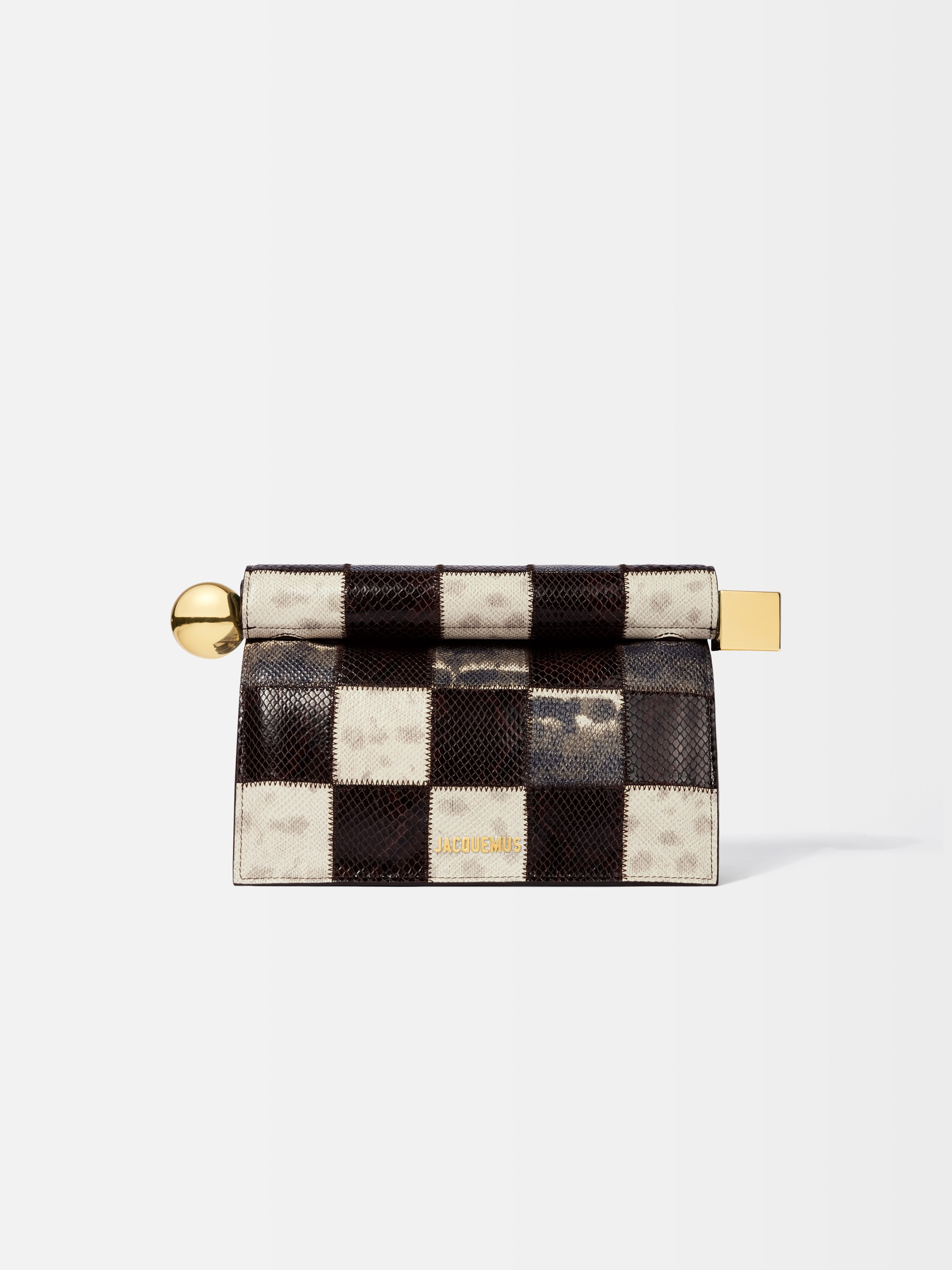 The Rond Carr&eacute; clutch